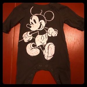 New born Mickie Mouse onesie